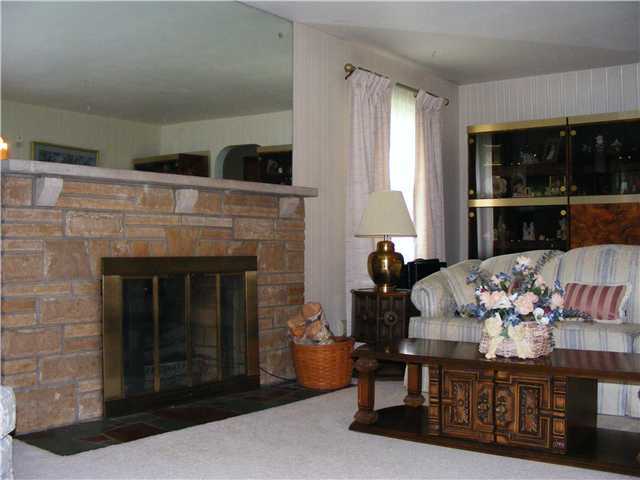 1033 McNaughten Road Columbus, OH 43213 - Photo 6 of 13 Gallery Image 6