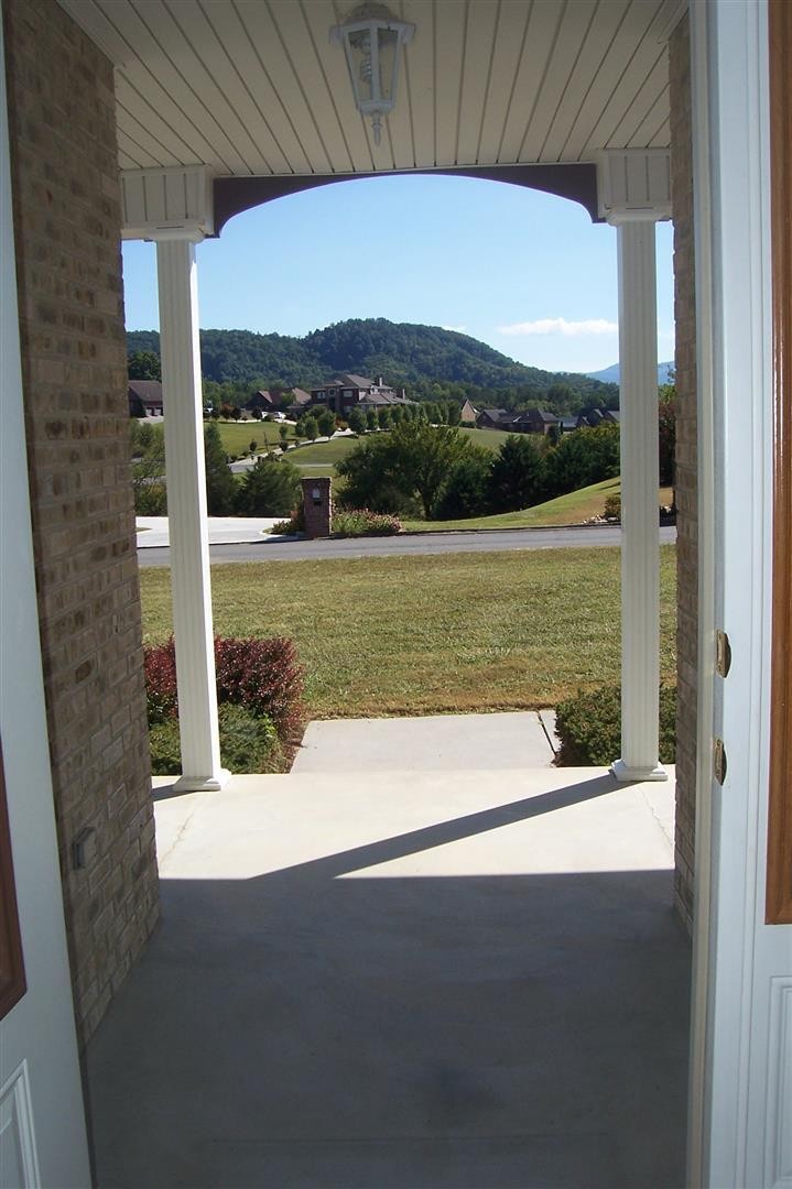 1409 Robert Ridge Road Sevierville, TN 37862 - Photo 3 of 46