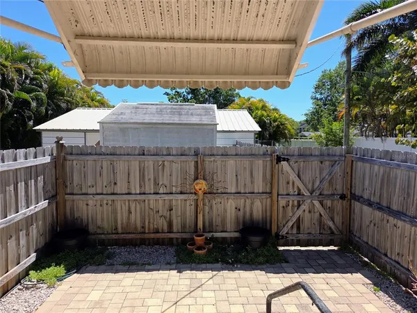 $1,800 | 5616 27th Avenue South, Unit 5616, Gulfport, FL 33707