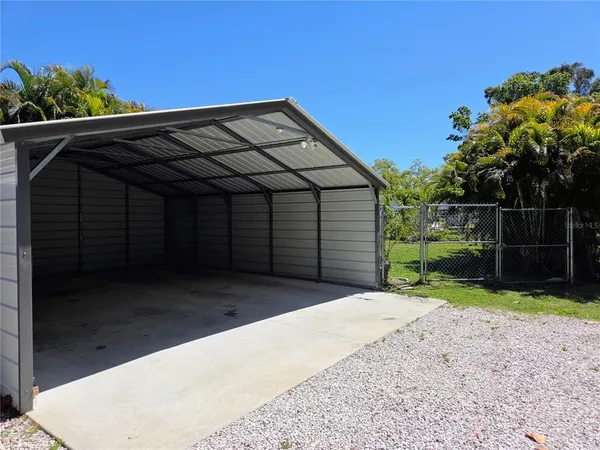 $1,800 | 5616 27th Avenue South, Unit 5616, Gulfport, FL 33707