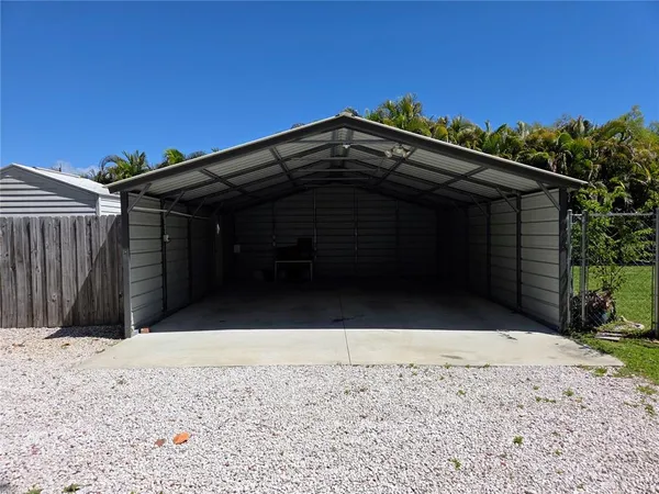 $1,800 | 5616 27th Avenue South, Unit 5616, Gulfport, FL 33707