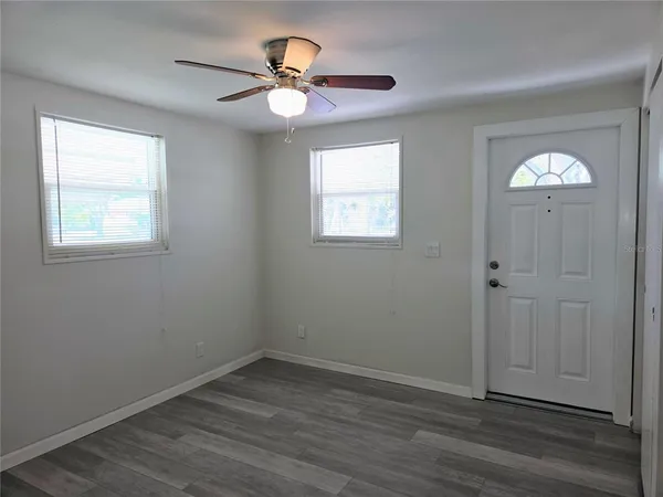 $1,800 | 5616 27th Avenue South, Unit 5616, Gulfport, FL 33707