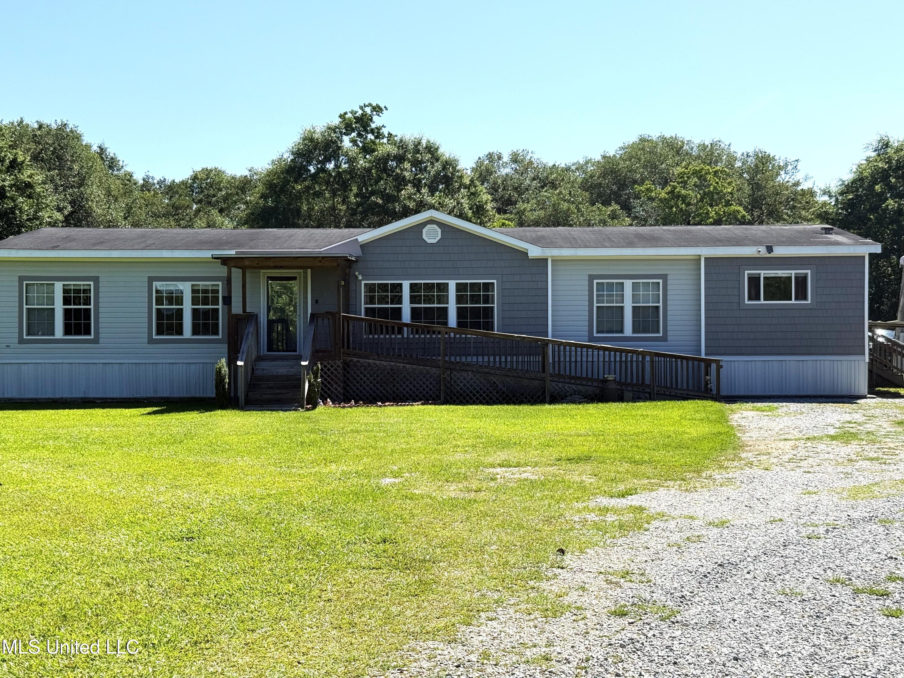 72 Old Creek Road Picayune, MS 39466 - Photo 3 of 15 IMG_9980