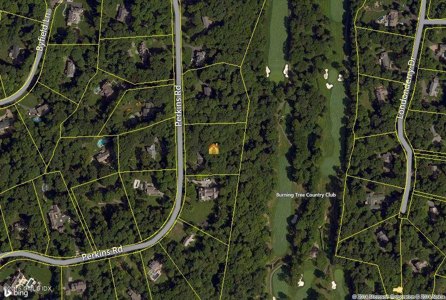 84 Perkins Road Greenwich, CT 06830 - Photo 11 of 11 a view of a small yard