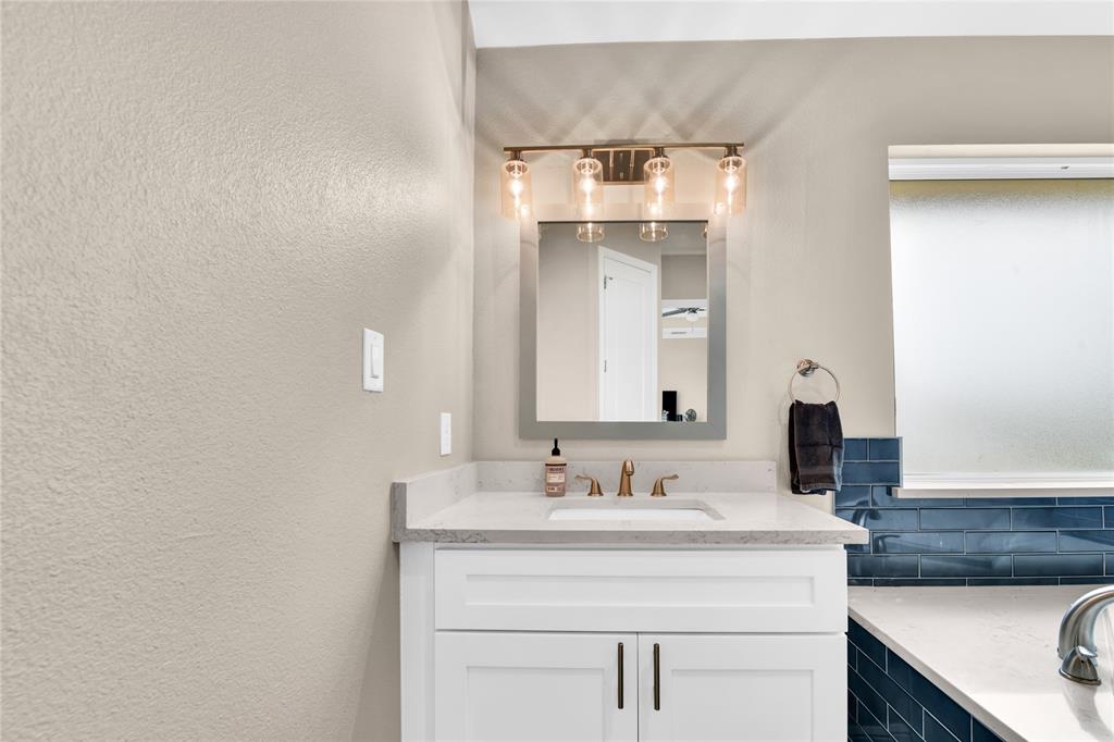 2011 Perkins Weatherford, TX 76088 - Photo 19 of 38