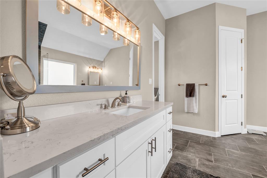 2011 Perkins Weatherford, TX 76088 - Photo 20 of 38