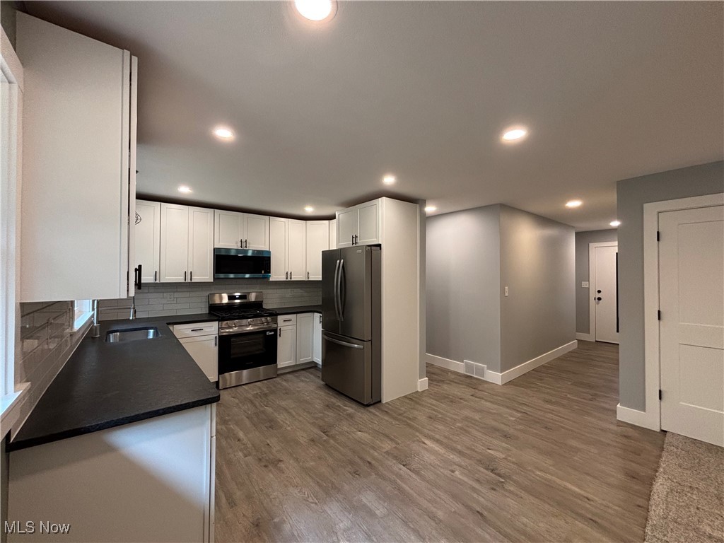 6165 Carsten Road Medina, OH 44256 - Photo 10 of 29 Gallery Image 10