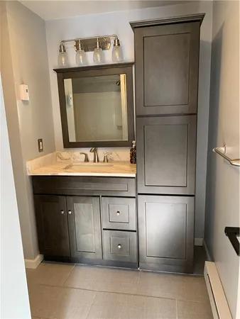 $1,950 | 200 Post Road, Unit 208, Warwick, RI 02888