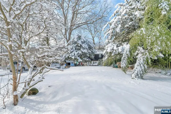 $679,000 | 70 Skyline Drive, Oakland, NJ 07436