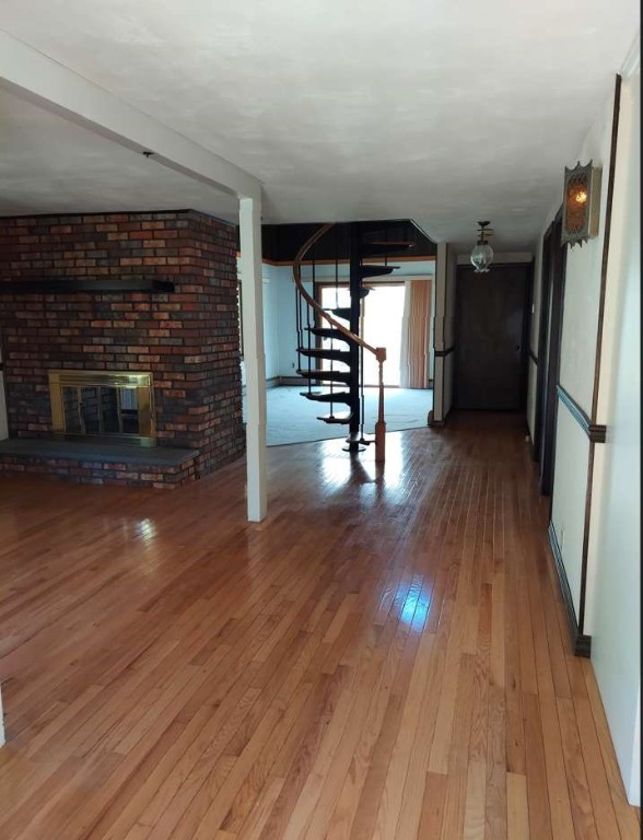 911 E Road Tiverton, RI 02878 - Photo 13 of 20