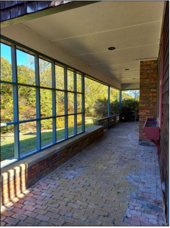 911 E Road Tiverton, RI 02878 - Photo 9 of 20