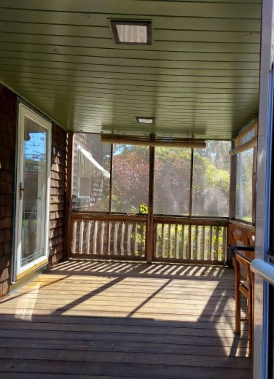 911 E Road Tiverton, RI 02878 - Photo 10 of 20