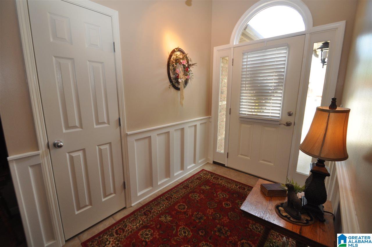 204 Queens Gate Alabaster, AL 35114 - Photo 2 of 24