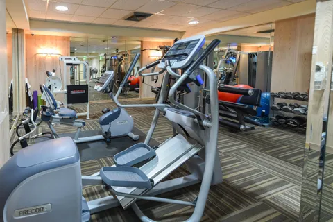 $400,000 | 2860 South Ocean Boulevard, Unit 202, Palm Beach, FL 33480