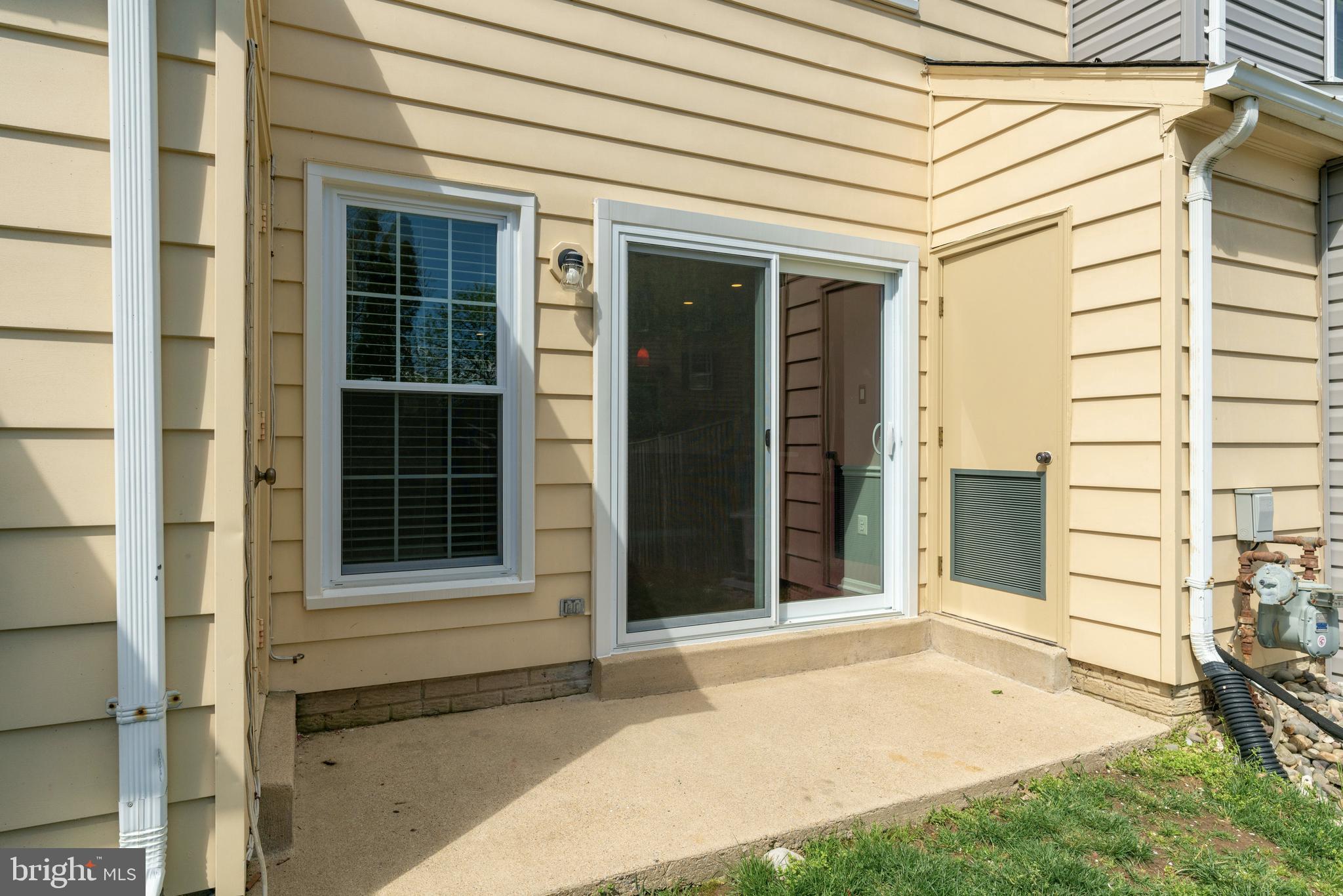 8021 Edinburgh Drive Springfield, VA 22153 - Photo 14 of 17 BBQ patio