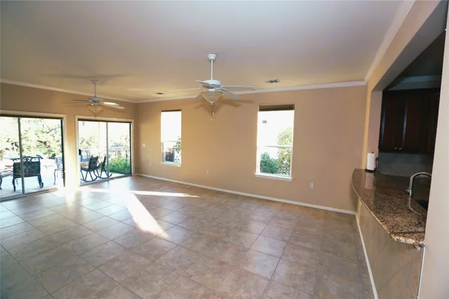 $2,300 | 127 Palmetto Drive, Georgetown, TX 78633