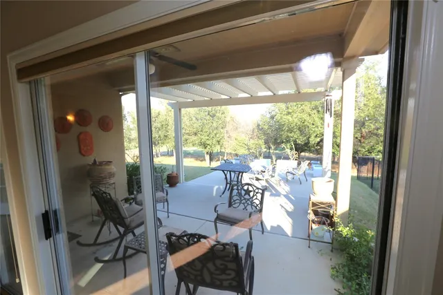 $2,300 | 127 Palmetto Drive, Georgetown, TX 78633