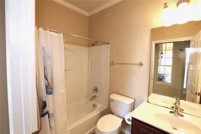 $2,300 | 127 Palmetto Drive, Georgetown, TX 78633