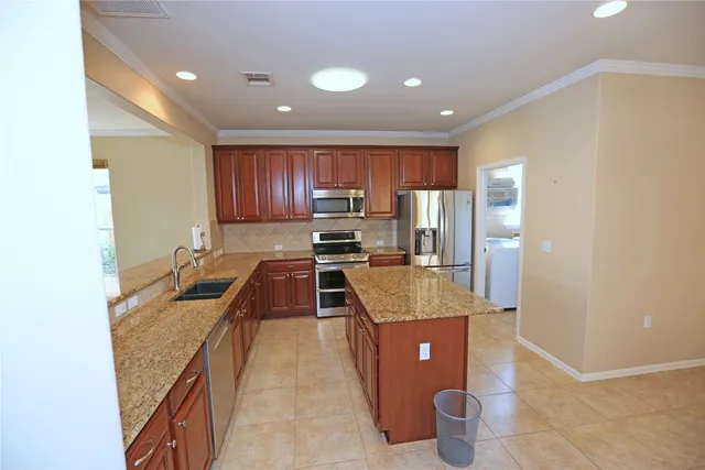 $2,300 | 127 Palmetto Drive, Georgetown, TX 78633