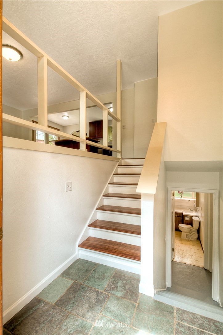 17101 Southeast 149th Street Renton, WA 98059 - Photo 3 of 15