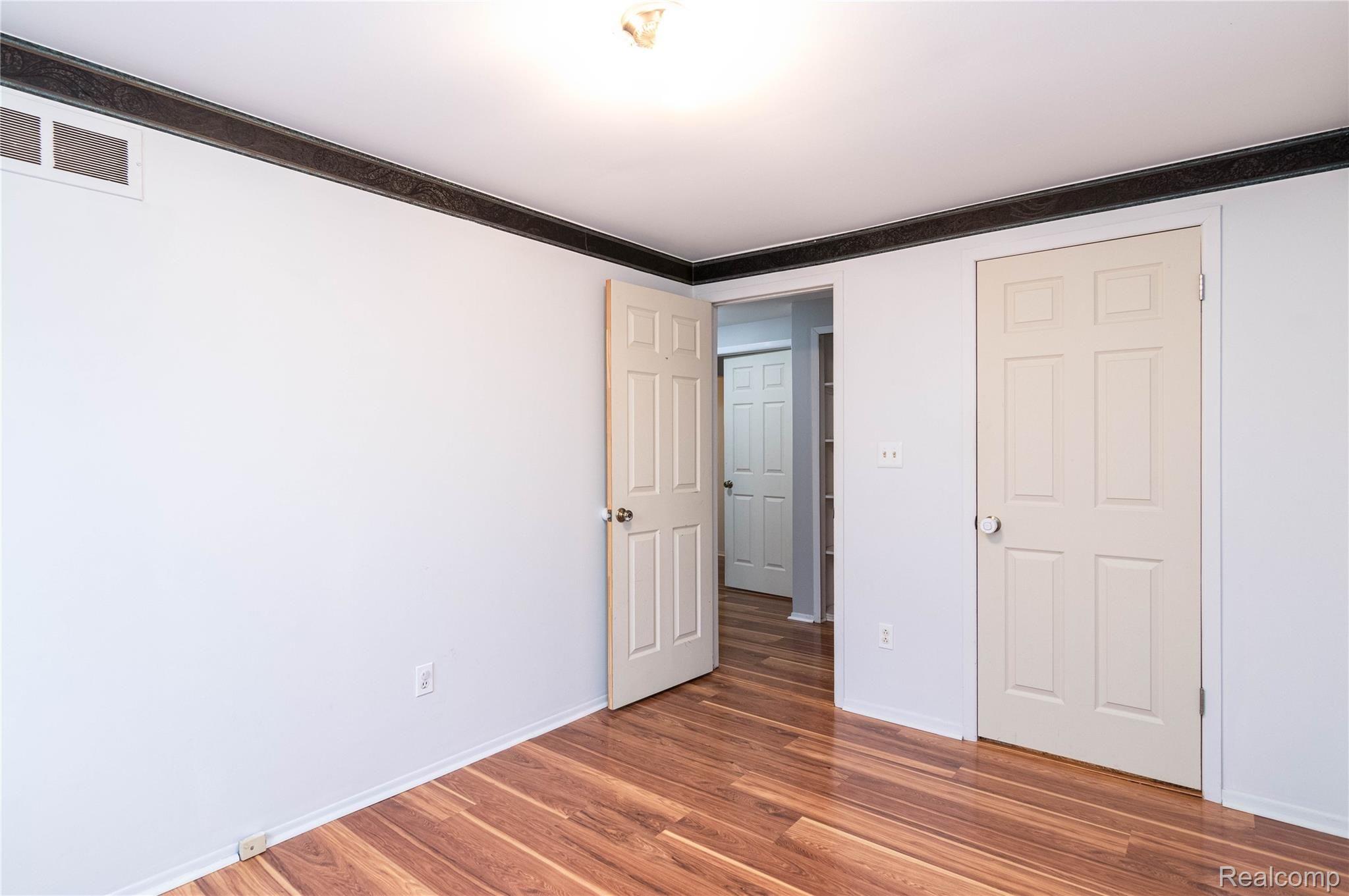 637 Merrimac Road Canton, MI 48188 - Photo 27 of 31 27.Bed2