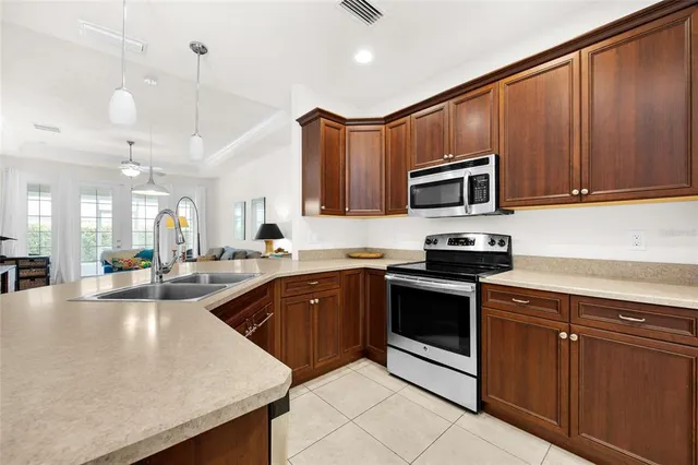 $262,900 | 12656 Northwest 11th Place, Newberry, FL 32669