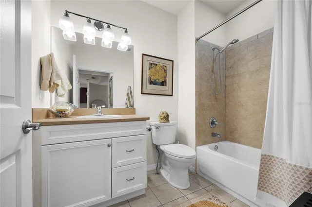 $262,900 | 12656 Northwest 11th Place, Newberry, FL 32669