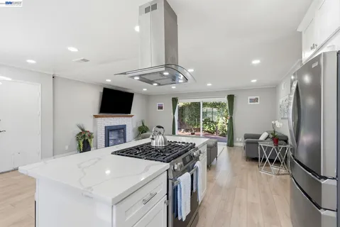 $980,000 | 2394 Tahiti Street, Hayward, CA 94545