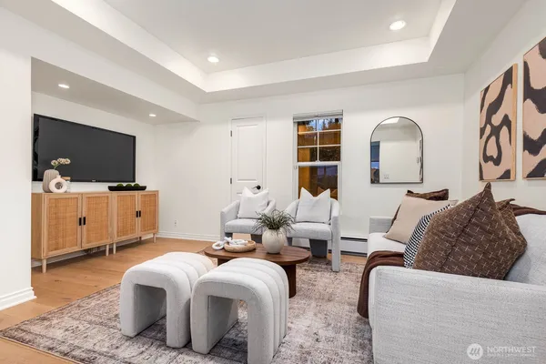 $1,600,000 | 11753 Lakeside Avenue Northeast, Seattle, WA 98125