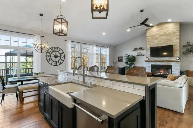 $7,500 | 1175 La Salle Court, Lake Geneva, WI 53147