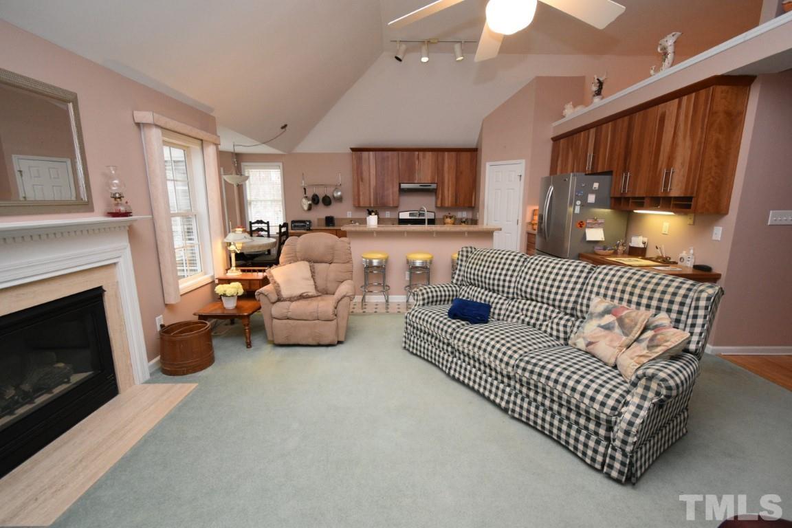 9904 Wyngate Ridge Drive Raleigh, NC 27617 - Photo 20 of 39 a living room with furniture