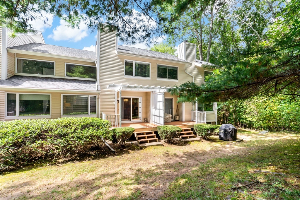 305 Centre Ln., Unit 305 Walpole, MA 02081 - Photo 16 of 42