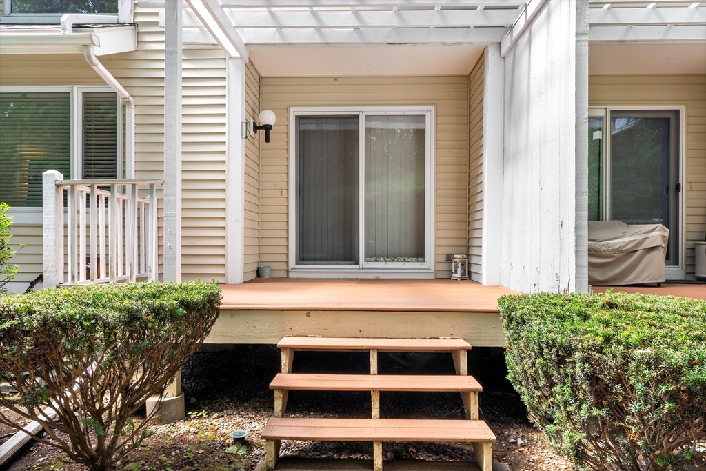 305 Centre Ln., Unit 305 Walpole, MA 02081 - Photo 17 of 42