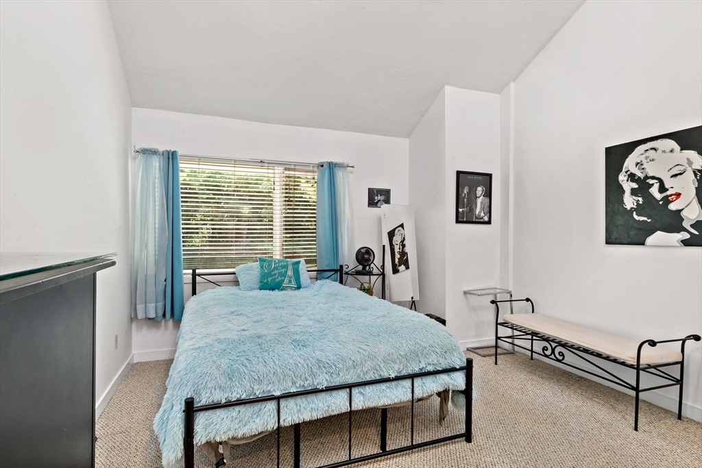 305 Centre Ln., Unit 305 Walpole, MA 02081 - Photo 26 of 42