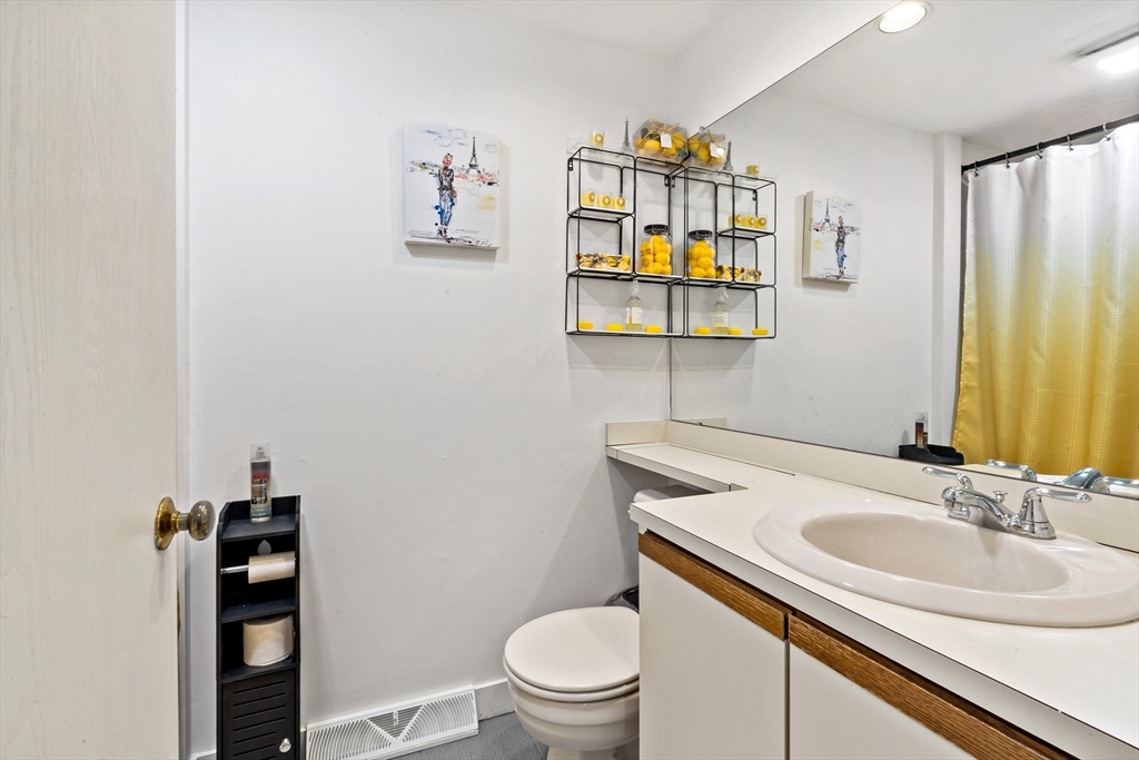 305 Centre Ln., Unit 305 Walpole, MA 02081 - Photo 28 of 42