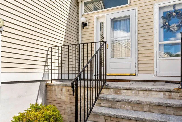 $549,900 | 305 Centre Ln., Unit 305, Walpole, MA 02081