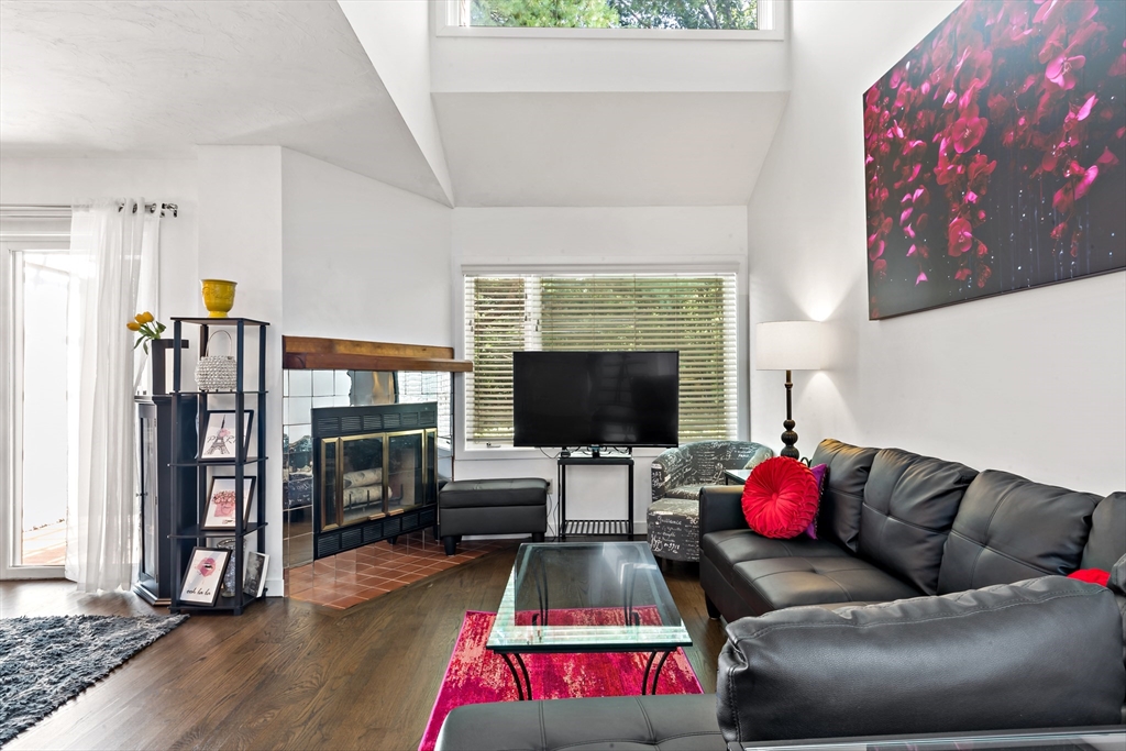 305 Centre Ln., Unit 305 Walpole, MA 02081 - Photo 5 of 42