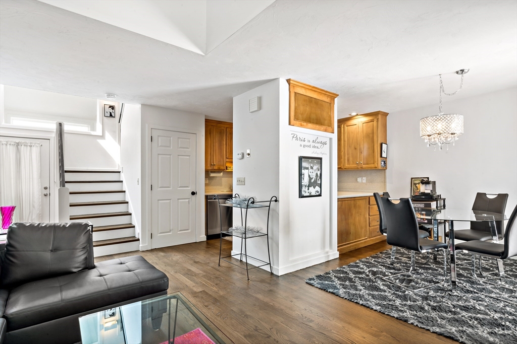 305 Centre Ln., Unit 305 Walpole, MA 02081 - Photo 8 of 42