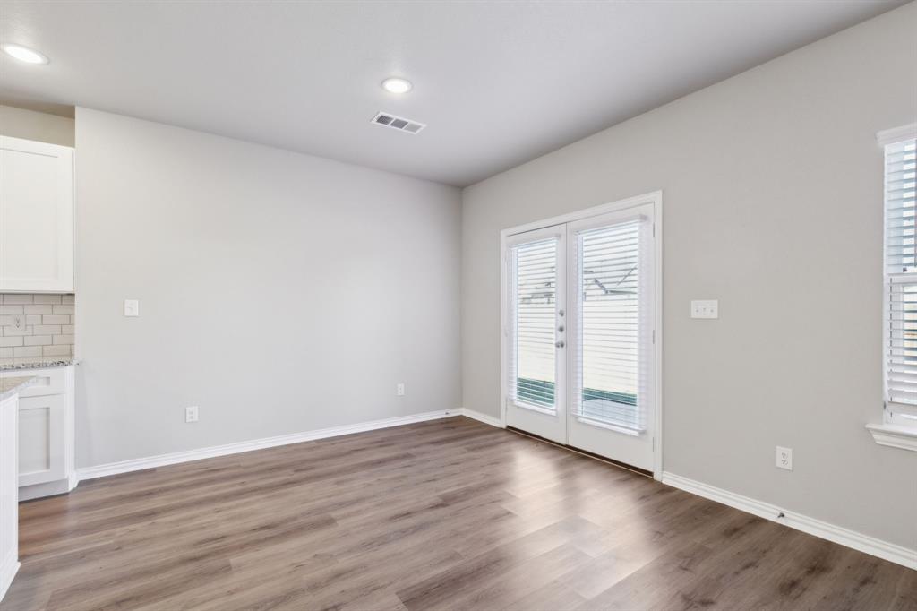 820 Brookside Drive Springtown, TX 76082 - Photo 14 of 25