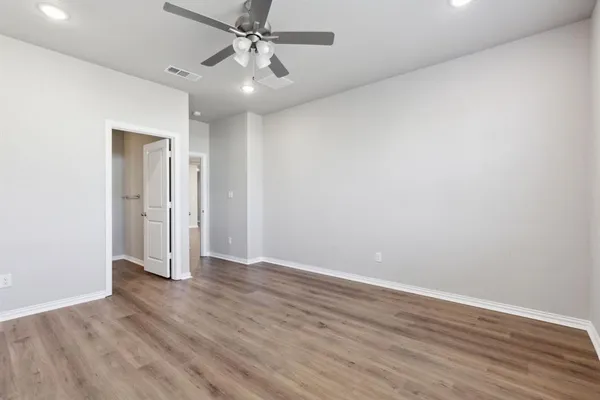 $2,095 | 820 Brookside Drive, Springtown, TX 76082