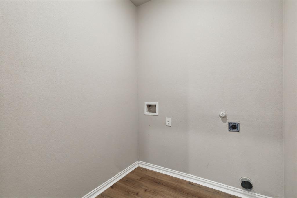 820 Brookside Drive Springtown, TX 76082 - Photo 20 of 25