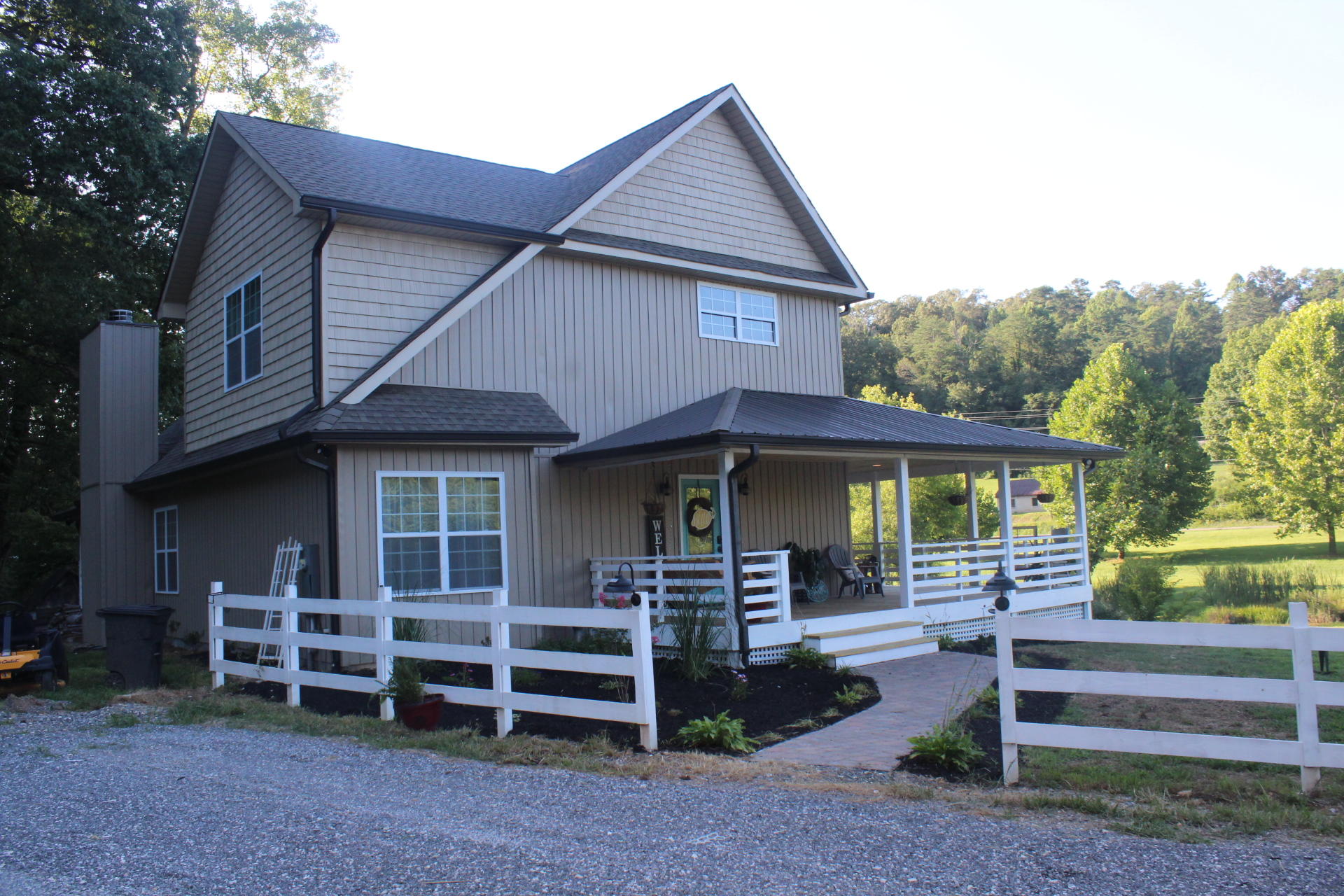 603 Sulphur Springs Road Clinton, TN 37716 - Photo 1 of 40 IMG_3555