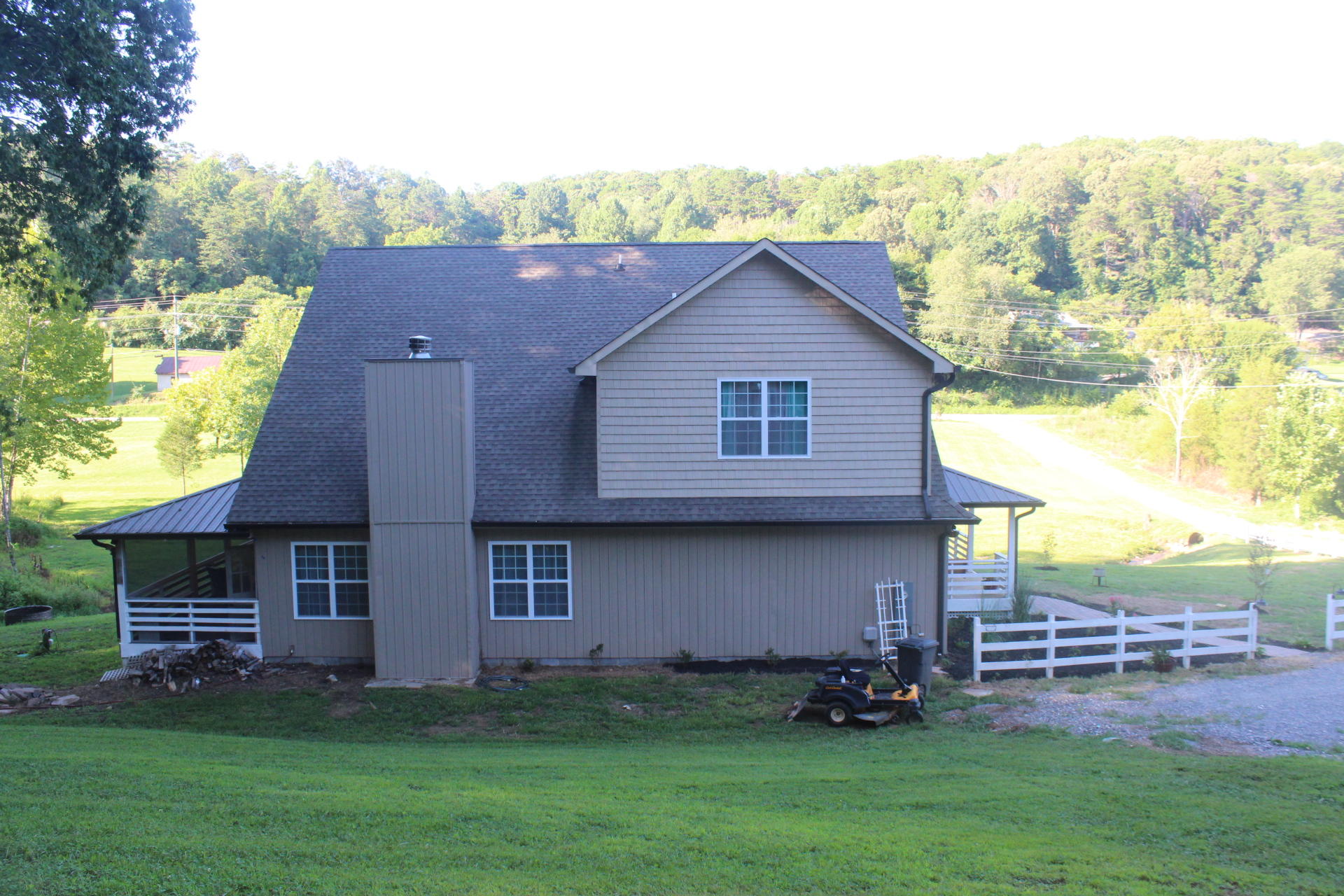 603 Sulphur Springs Road Clinton, TN 37716 - Photo 4 of 40 IMG_3524