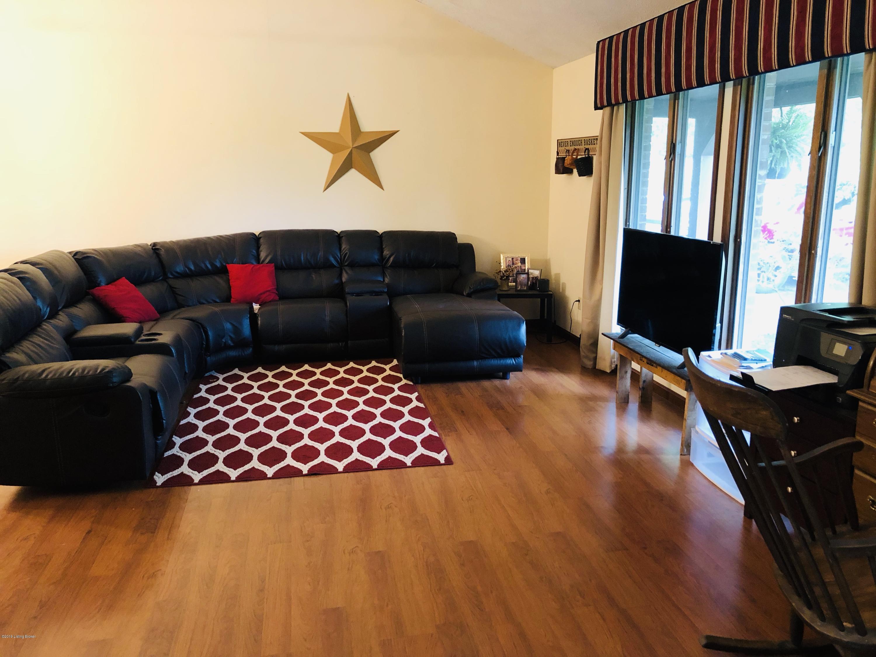 845 Kings Ridge Road Carrollton, KY 41008 - Photo 3 of 22 Formal Living Rm