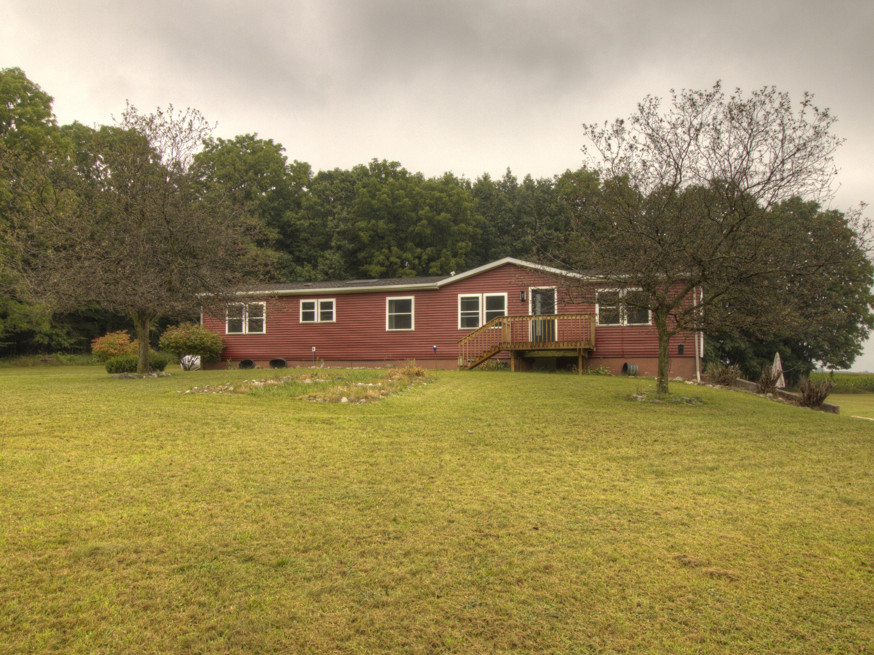 8529 Newcomb Road Vestaburg, MI 48891 - Photo 1 of 24 Front home