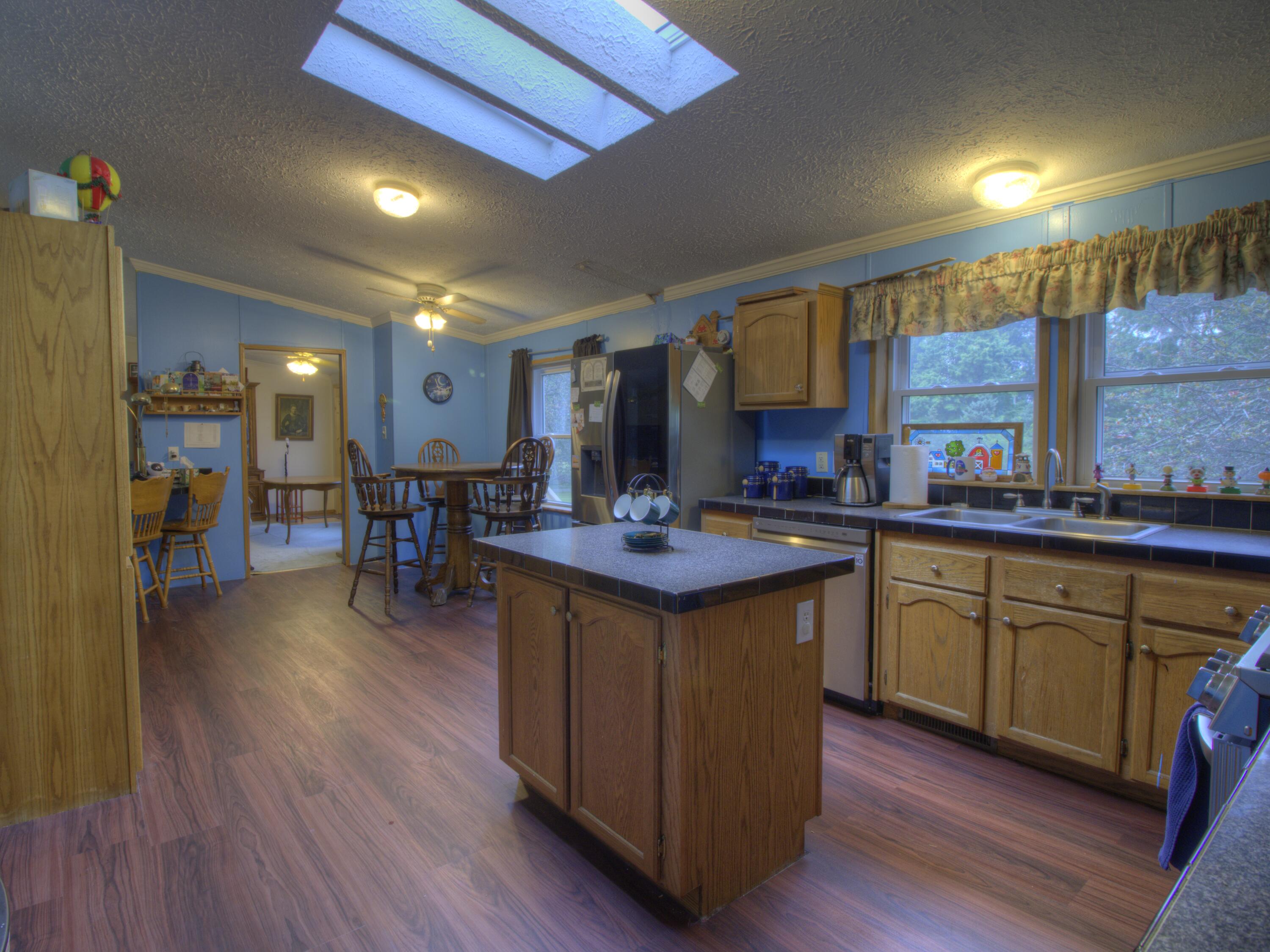 8529 Newcomb Road Vestaburg, MI 48891 - Photo 6 of 24 kitchen