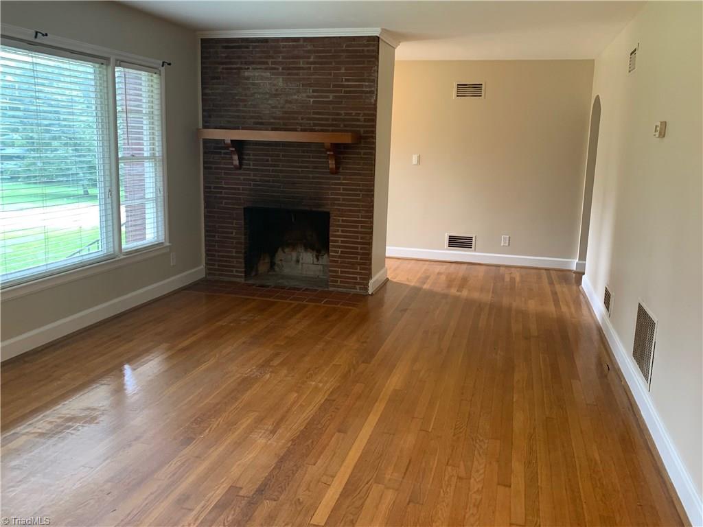 404 Rockspring Road High Point, NC 27262 - Photo 3 of 18 Gallery Image 3