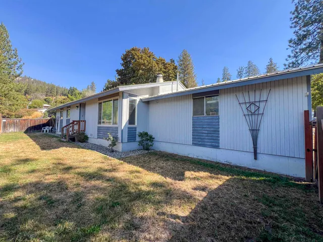 $289,900 | 732 North Maple Street, Colville, WA 99114