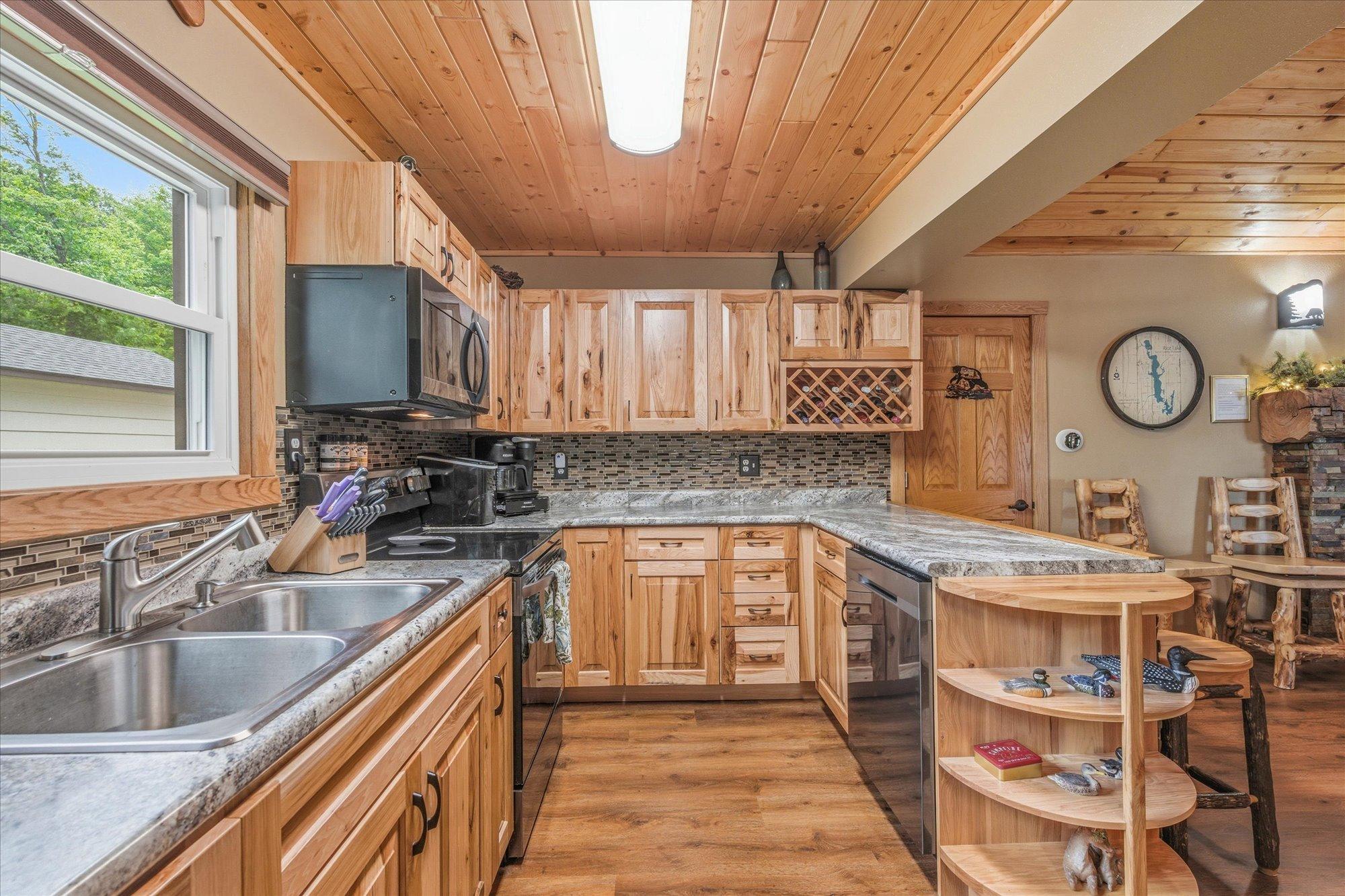 80 Monroe Avenue Rice Lake, WI 54868 - Photo 13 of 35