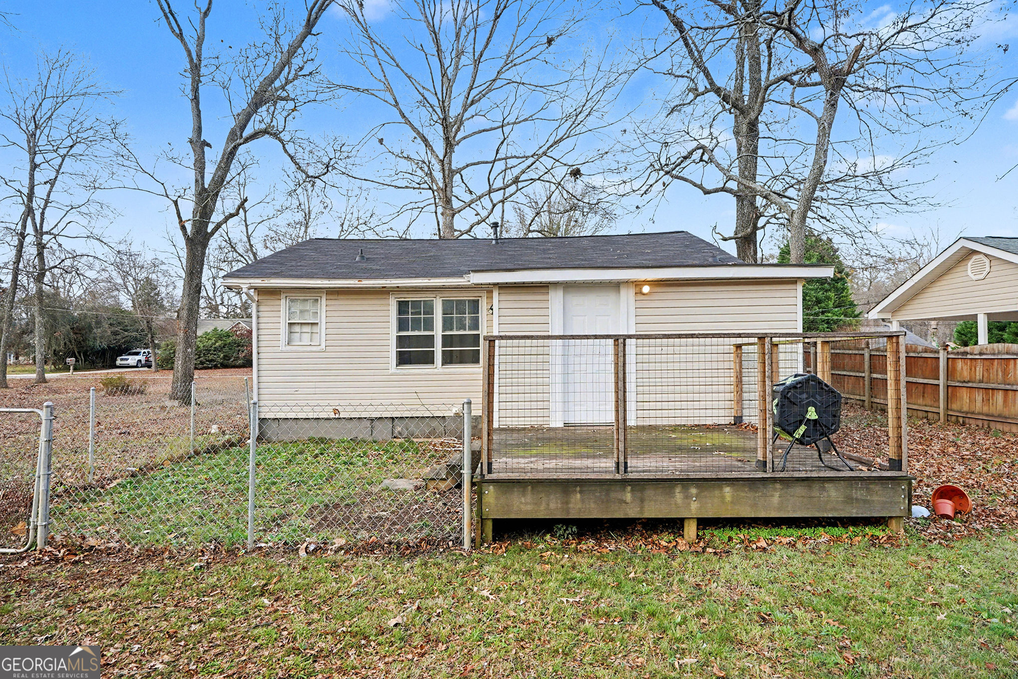 112 Oak Avenue Griffin, GA 30224 - Photo 15 of 16 a house view with a backyard space